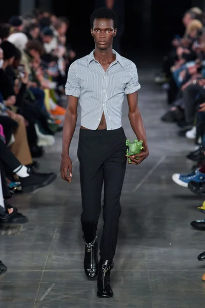 Look 22